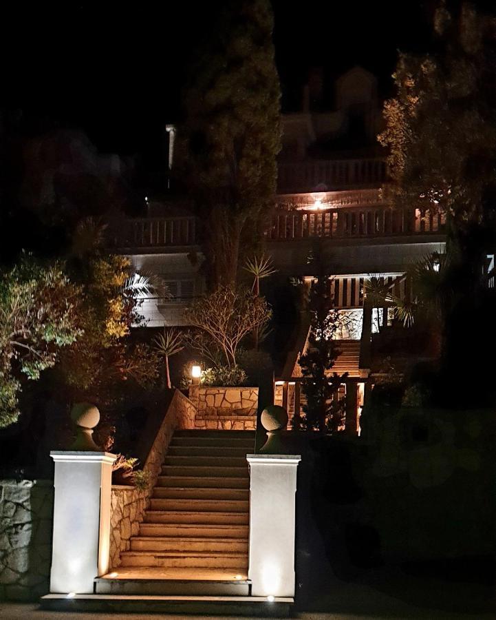 Villa Jade Apartments Front Row Sea View - Walk To Korcula Old Town Medvinjak ภายนอก รูปภาพ