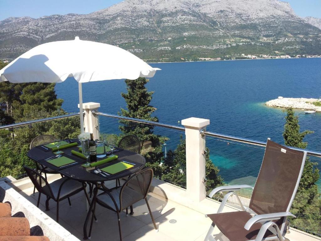 Villa Jade Apartments Front Row Sea View - Walk To Korcula Old Town Medvinjak ภายนอก รูปภาพ