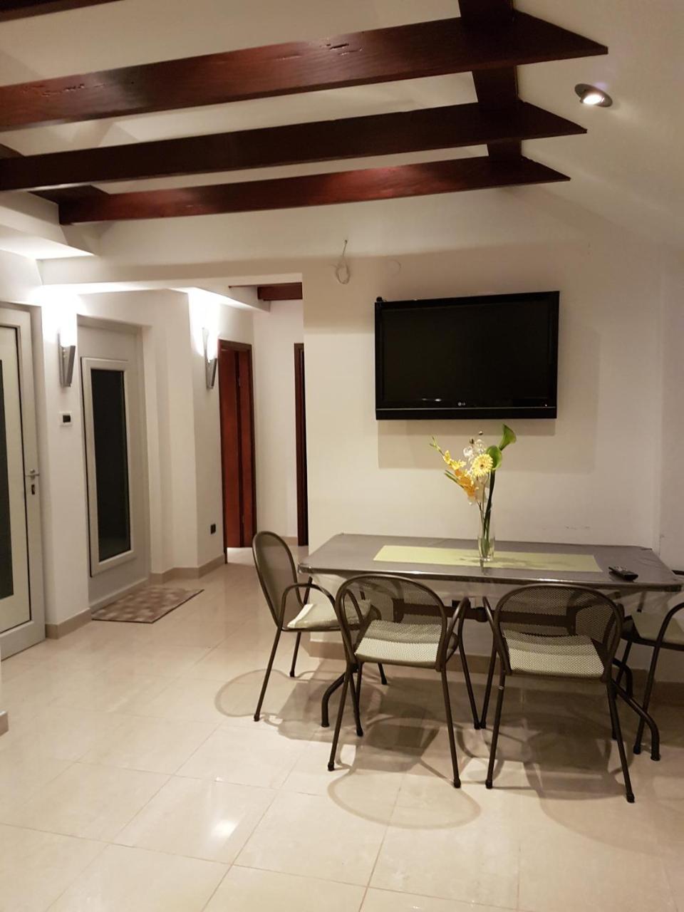 Villa Jade Apartments Front Row Sea View - Walk To Korcula Old Town Medvinjak ภายนอก รูปภาพ